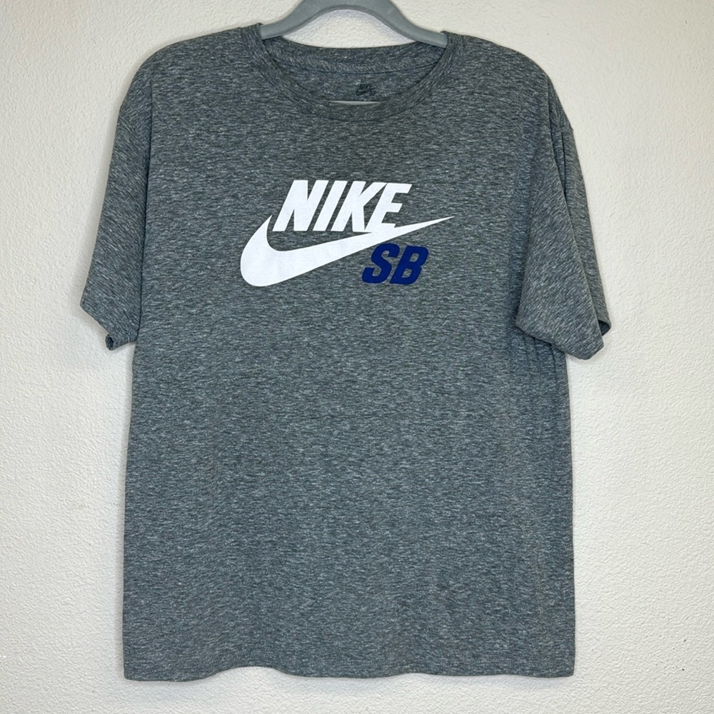 NIKE Boy’s Grey T-Shirt